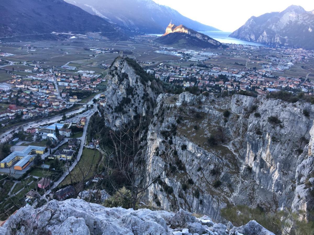 Le Falesie Arco Bagian luar foto