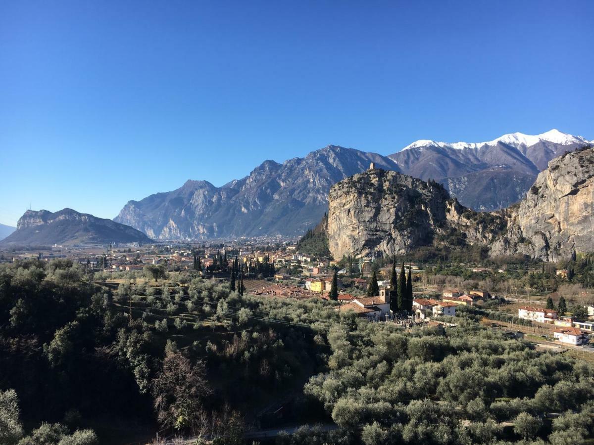 Le Falesie Arco Bagian luar foto